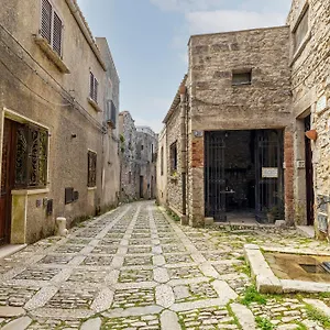 Santa Teresa , Erice Italien
